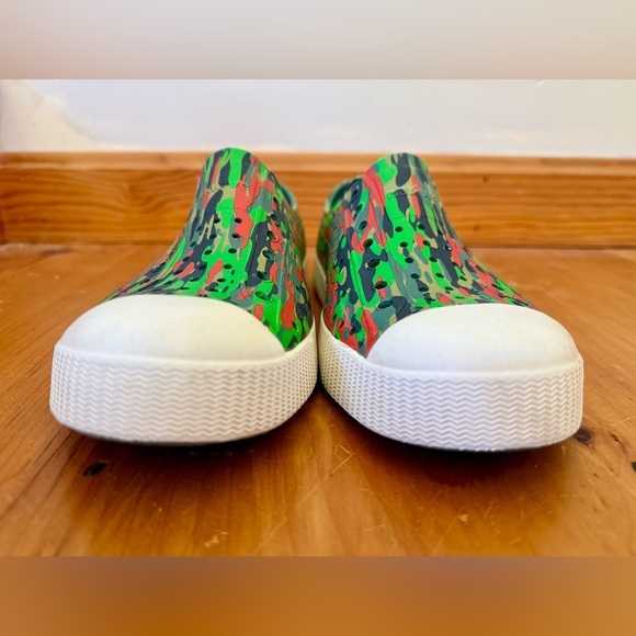 Native Jefferson Child Shoe | Size 6 (Big Kid) - Picture 3 of 6